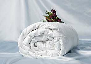 Шелковое одеяло Comfort plus, 500 г (облегченное) "Сабина"